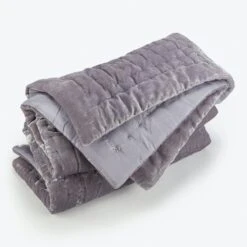 Luminous Velvet Throw -Home Furnishings Store 1567250 a