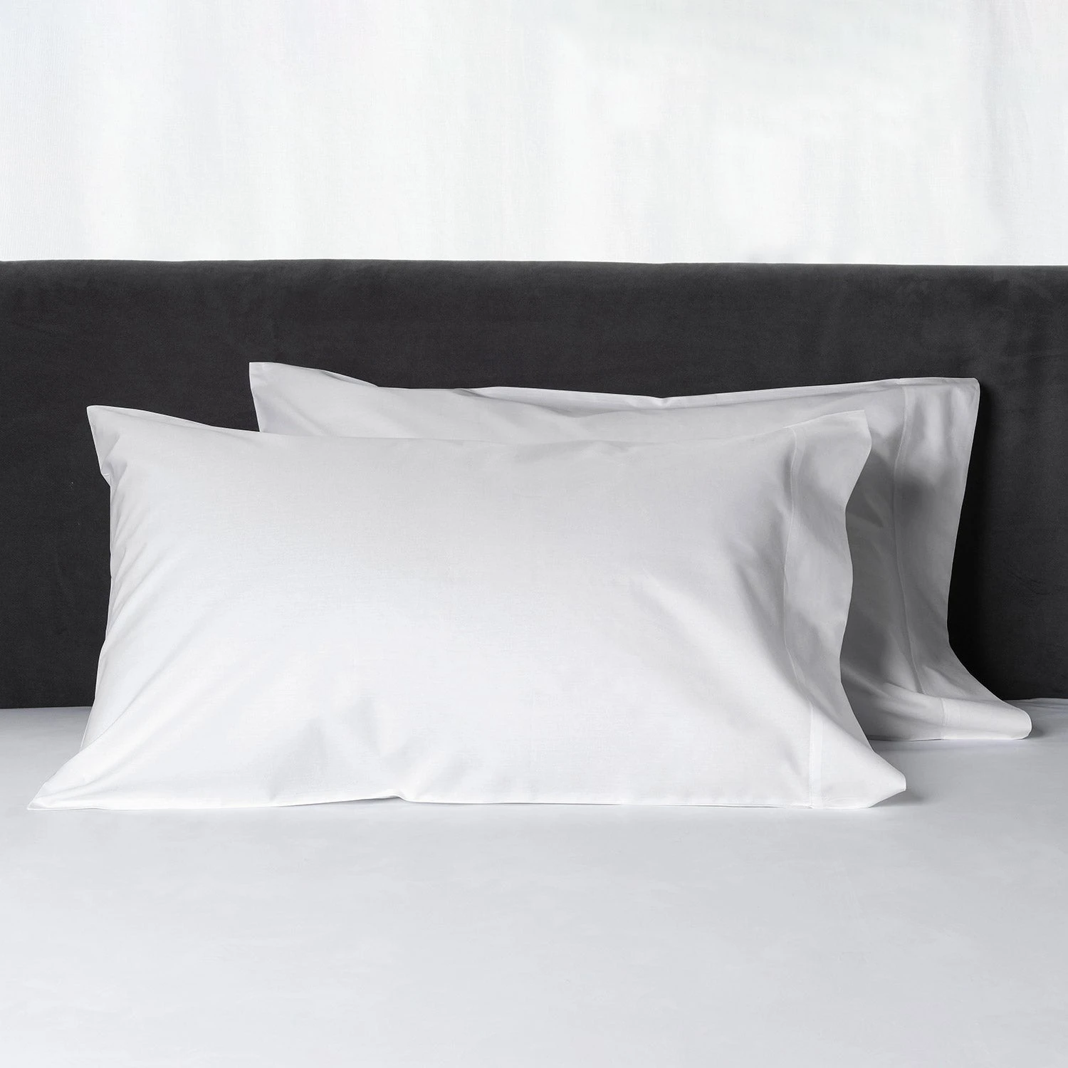 Lineare Percale Sheets & Pillowcases, White 5 Lineare Percale Sheets & Pillowcases, White - Image 3