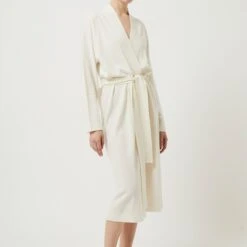 Legere Robe -Home Furnishings Store 3030862 6